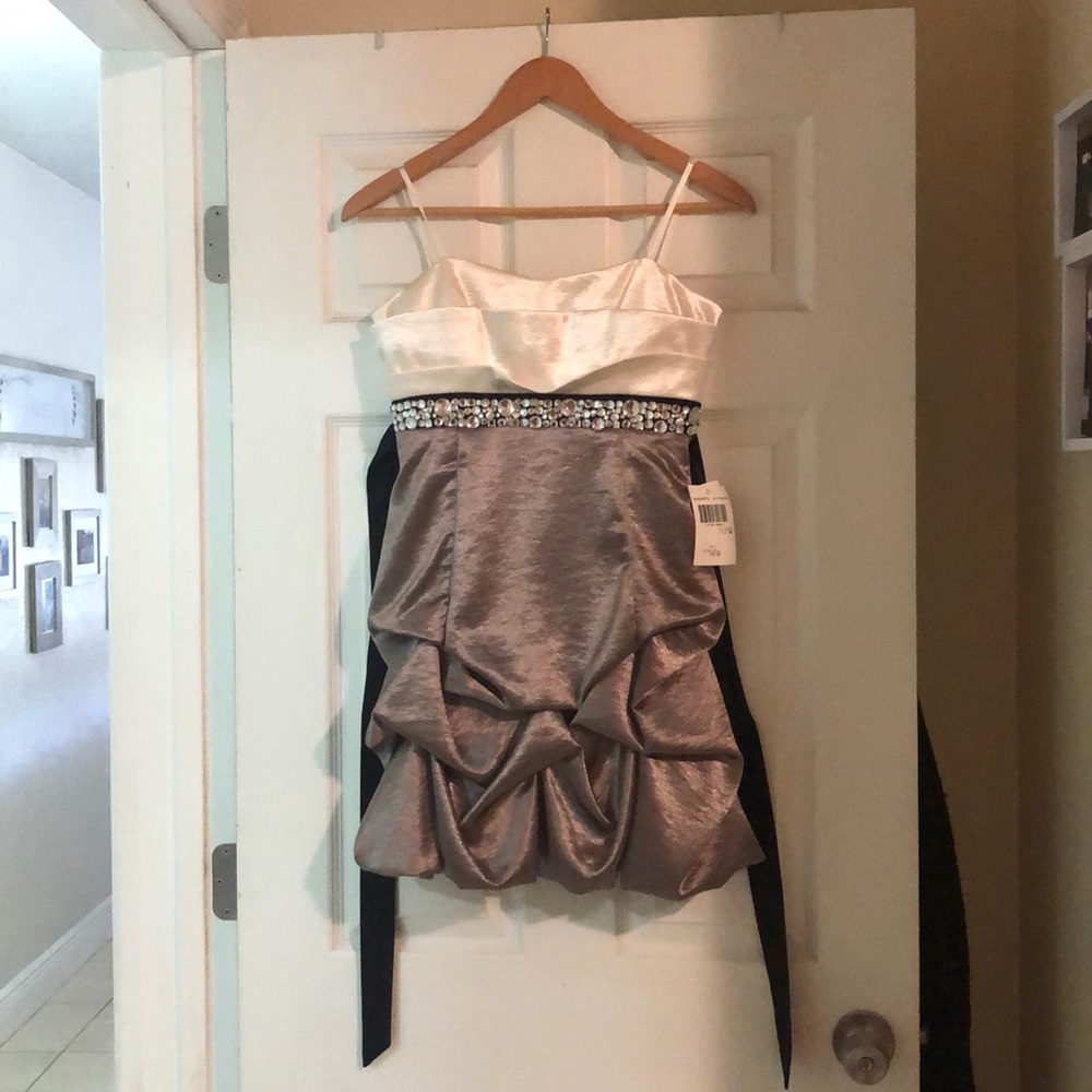 Formal Juniors Dress